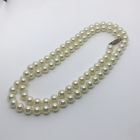 Vintage | Faux Pearl | Long Necklace | Approx. 22” - Picture 6 of 7